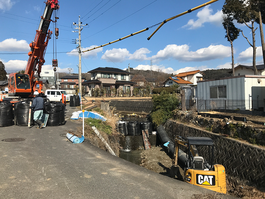 炭焼川護岸工事